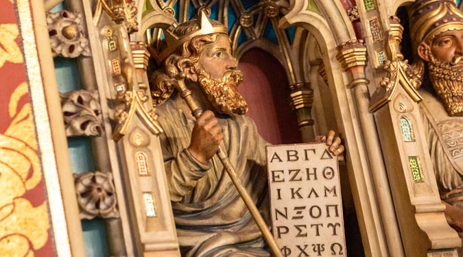 Craftsmanship and symbolism - interiors at Cardiff Castle